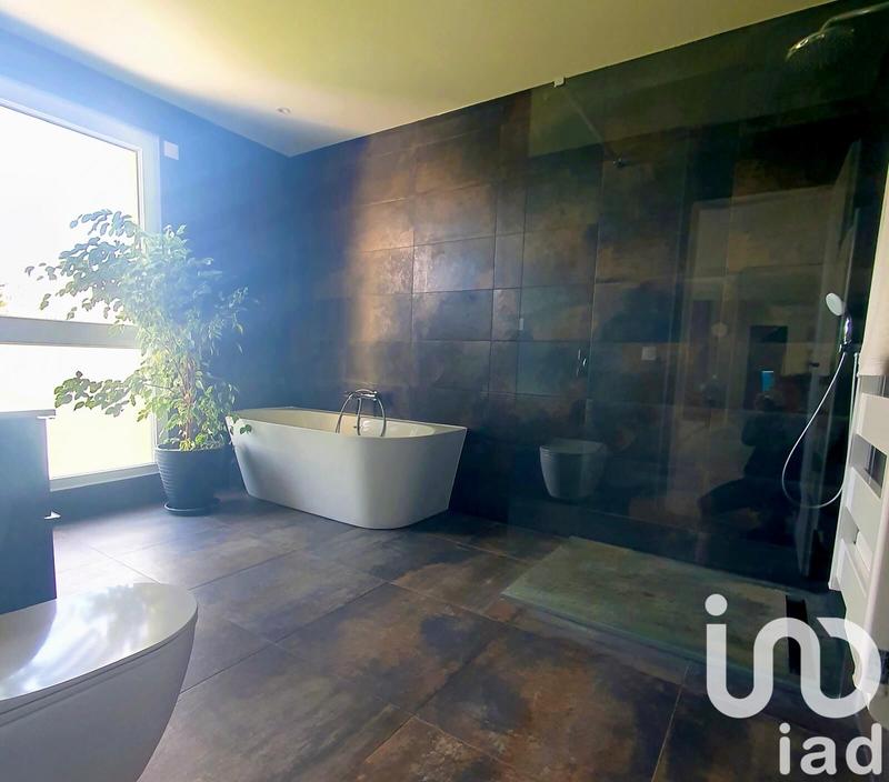 Maison de maîtres - 188 m² - 6 pièces