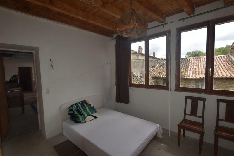 Maison - 182 m² - 9 pièces