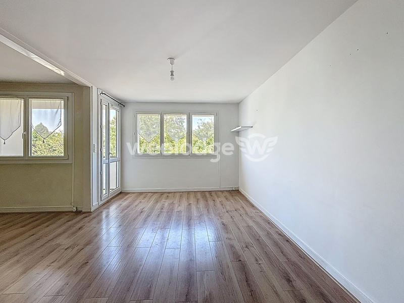 Appartement - 81 m² - 5 pièces