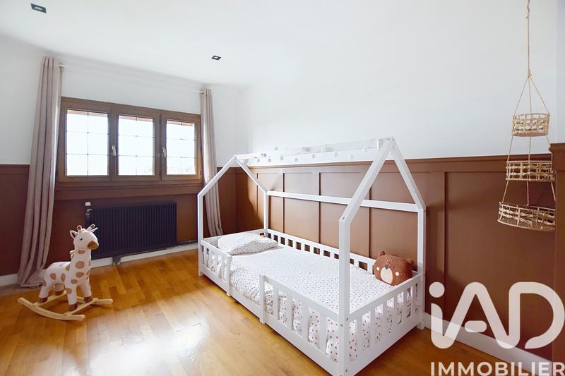 Maison - 183 m² - 5 pièces