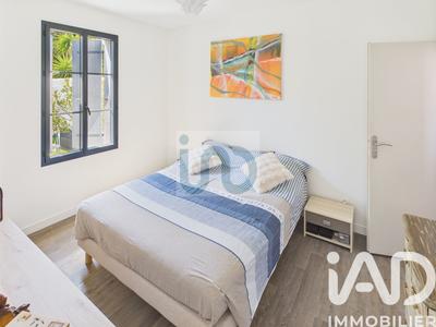 Maison - 223 m² - 9 pièces