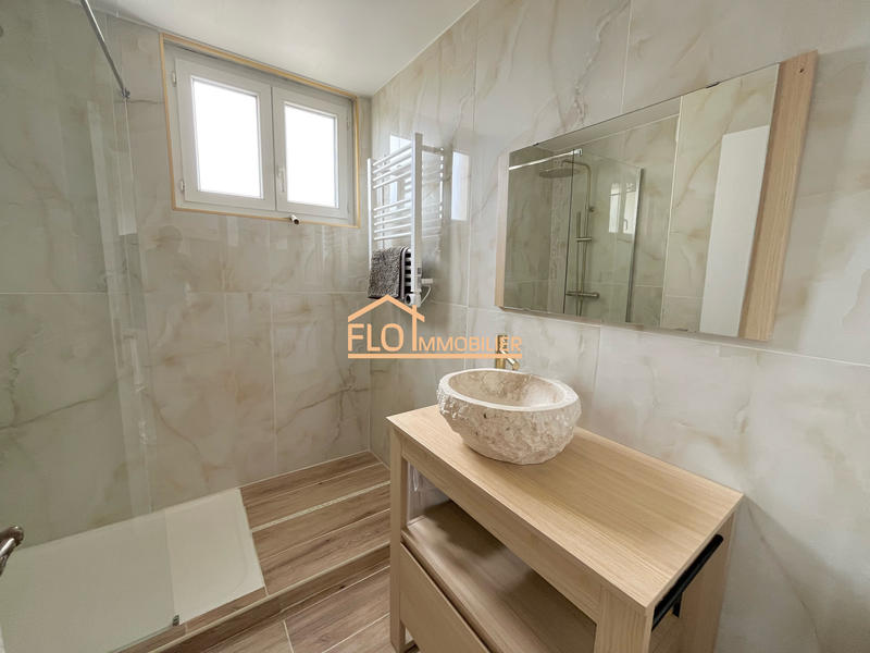 Appartement - 70 m² - 3 pièces