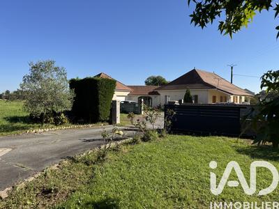 Maison - 147 m² - 6 pièces