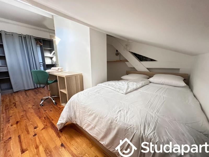 Chambre - 11 m² - 1 pièce