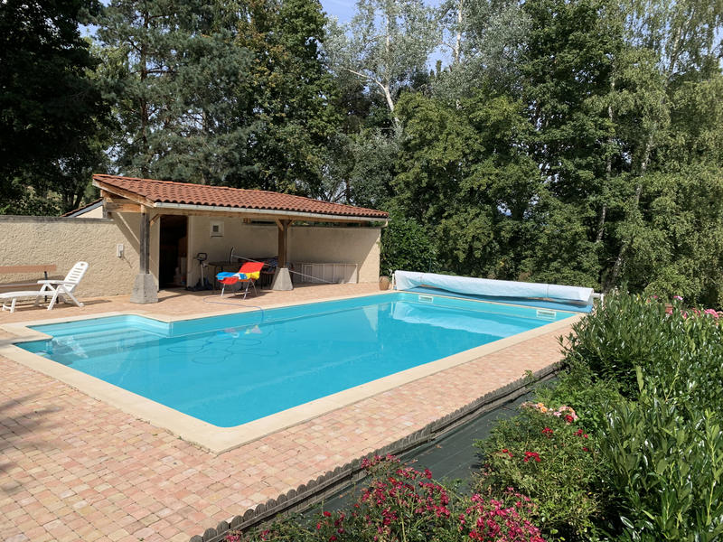 Propriété - 282 m² - 10 pièces