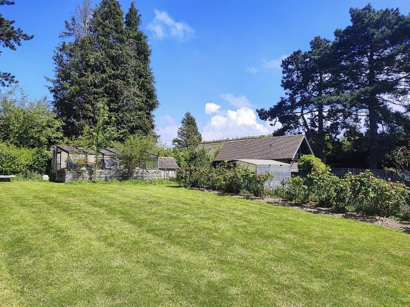 Maison - 170 m² - 7 pièces