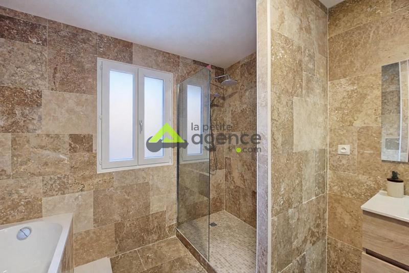 Pavillon - 104 m² - 4 pièces