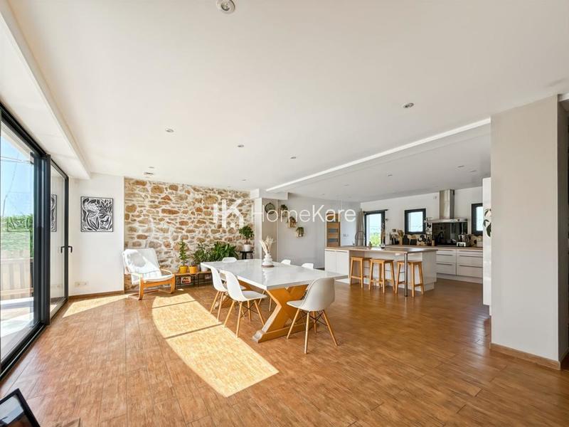 Maison - 185 m² - 4 pièces