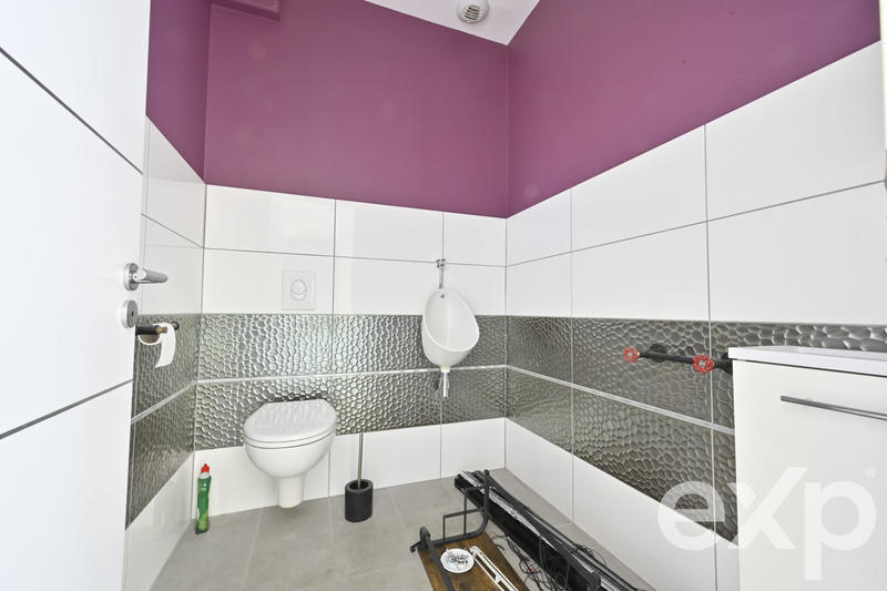 Maison - 202 m² - 5 pièces