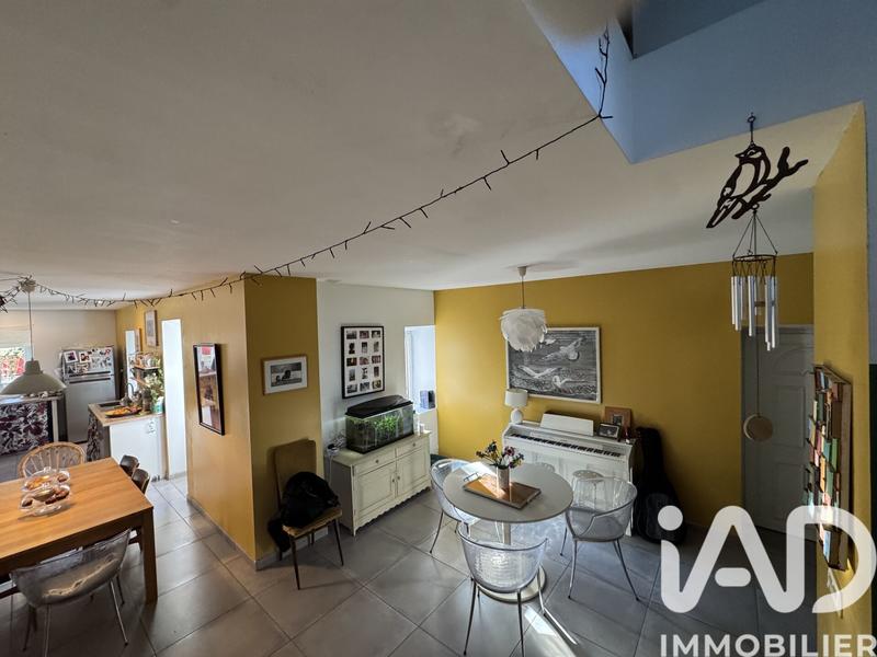 Maison - 273 m² - 11 pièces