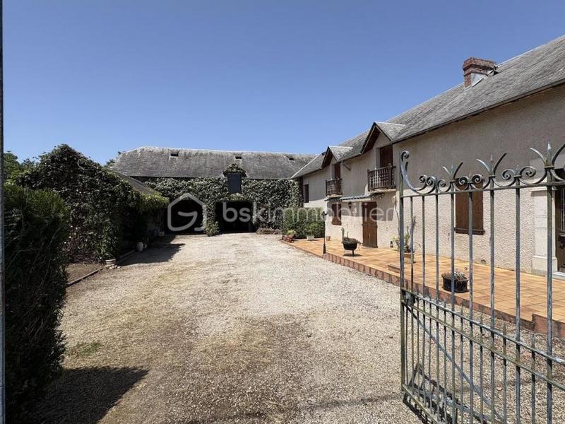 Corps de ferme - 290 m² - 14 pièces