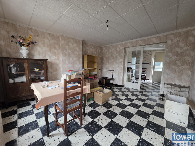 Maison - 96 m² - 6 pièces