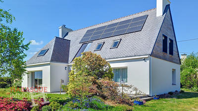 Maison - 170 m² - 9 pièces