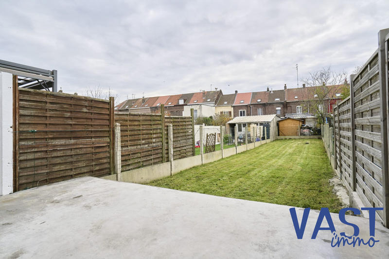 Maison - 111 m² - 5 pièces