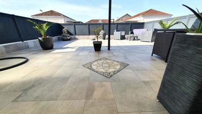 Maison - 224 m² - 7 pièces