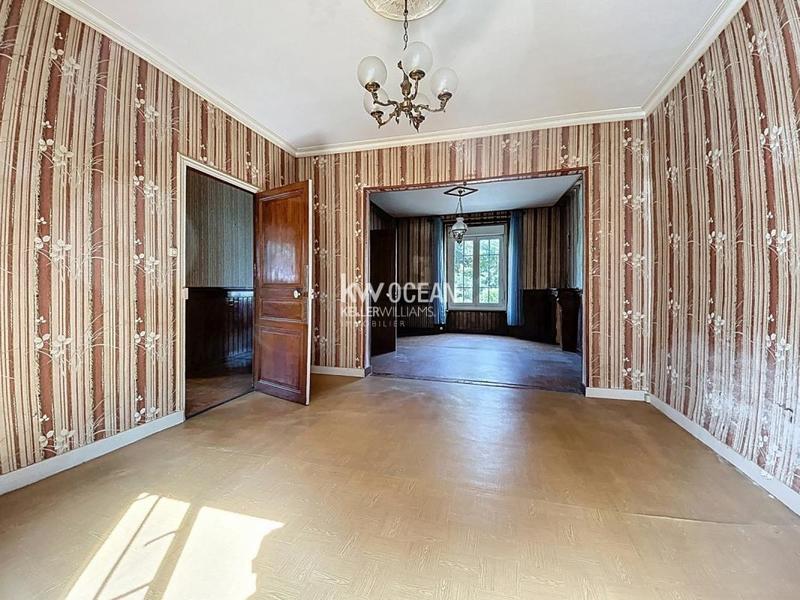 Maison - 101 m² - 7 pièces