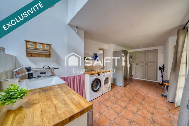 Maison - 212 m² - 8 pièces