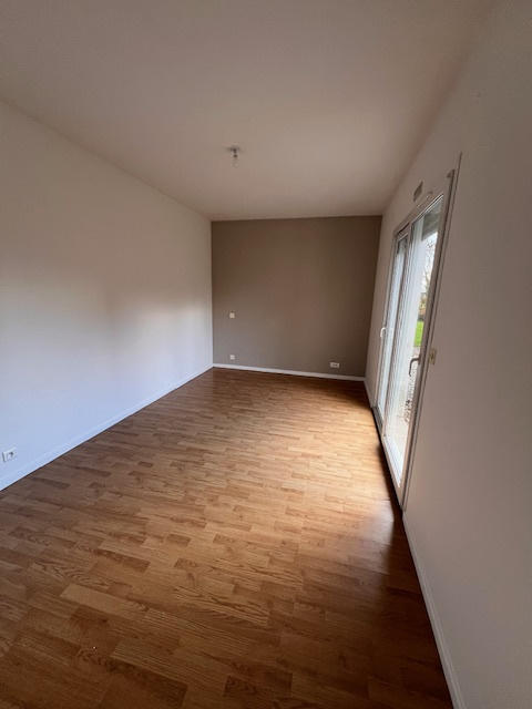 Maison - 92 m² - 5 pièces