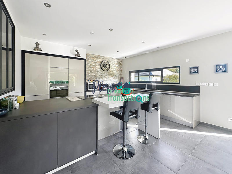 Maison contemporaine - 167 m² - 6 pièces