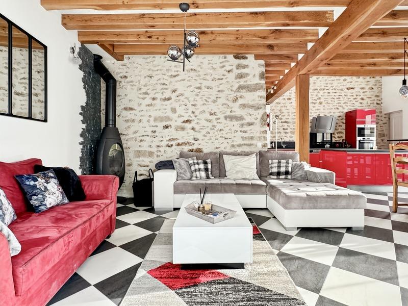 Maison - 245 m² - 7 pièces