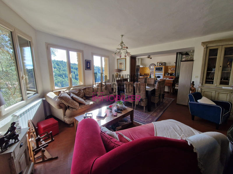 Maison - 122 m² - 5 pièces