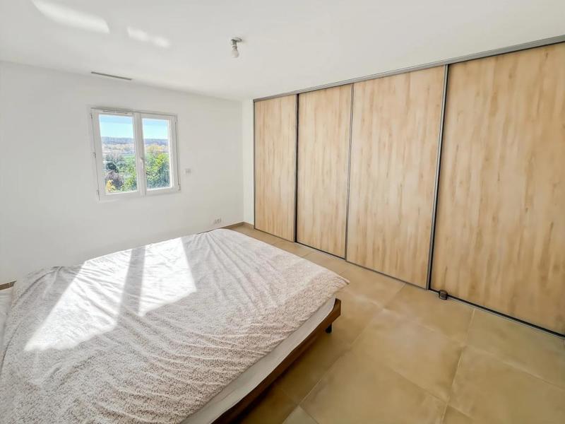 Maison - 136 m² - 5 pièces