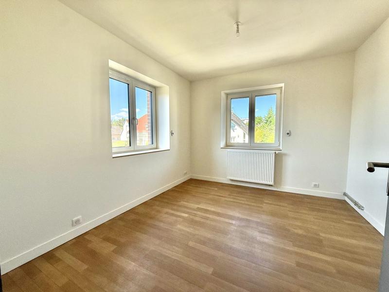 Maison - 121 m² - 7 pièces