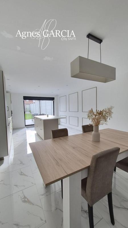 Maison - 105 m² - 5 pièces