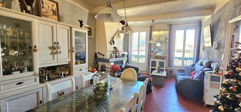 Appartement - 145 m² - 8 pièces