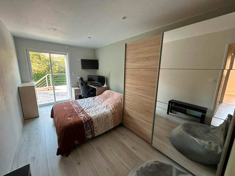 Maison - 184 m² - 8 pièces