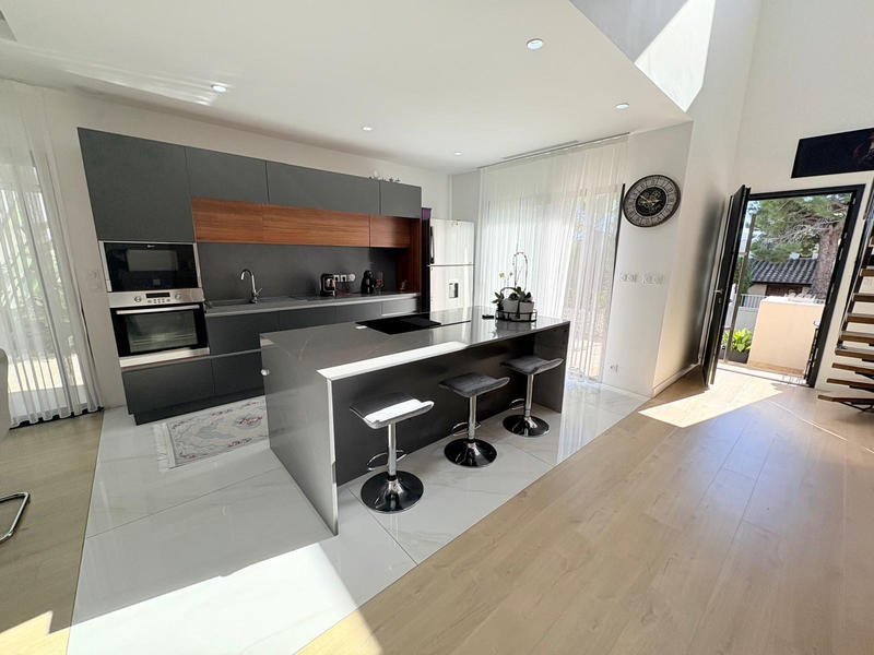 Villa - 160 m² - 5 pièces