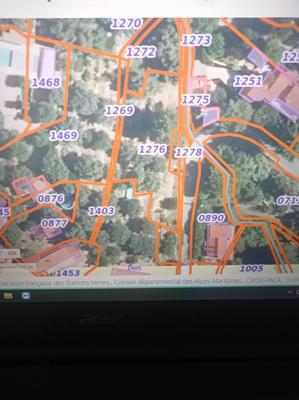 Terrain constructible - 700 m²