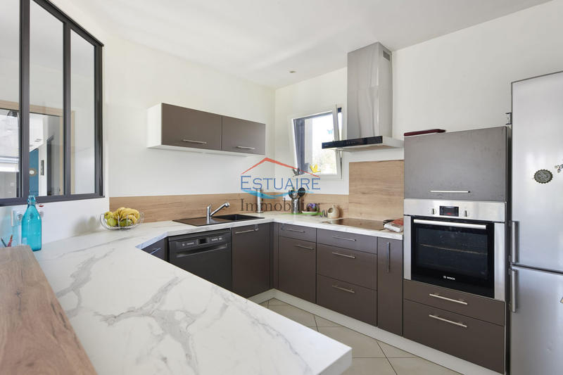 Maison contemporaine - 140 m² - 6 pièces