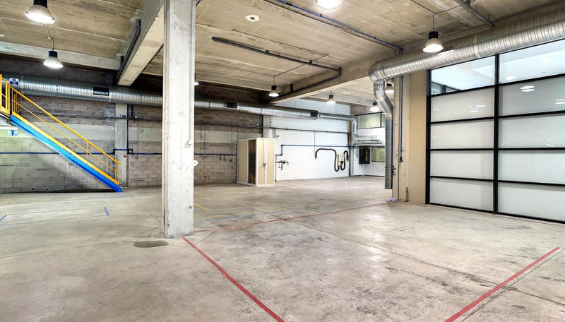 Local commercial - 1 150 m²