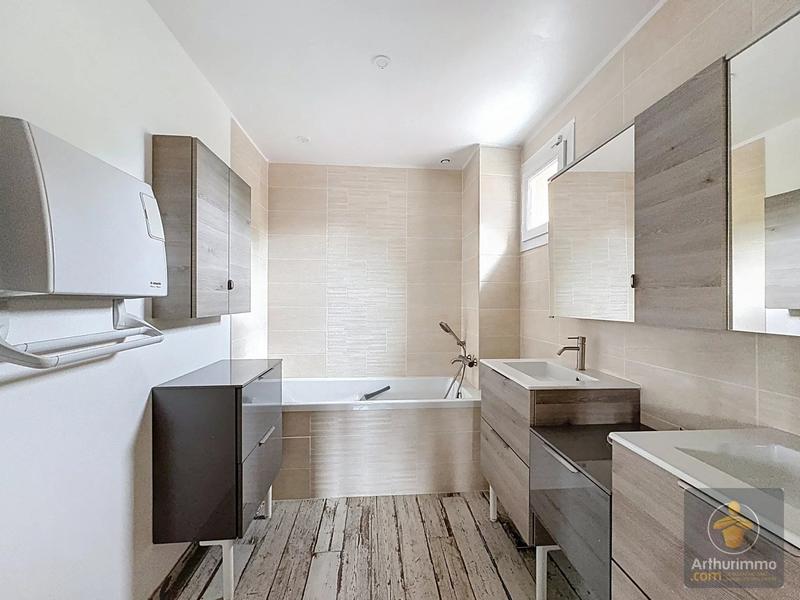 Maison - 175 m² - 7 pièces