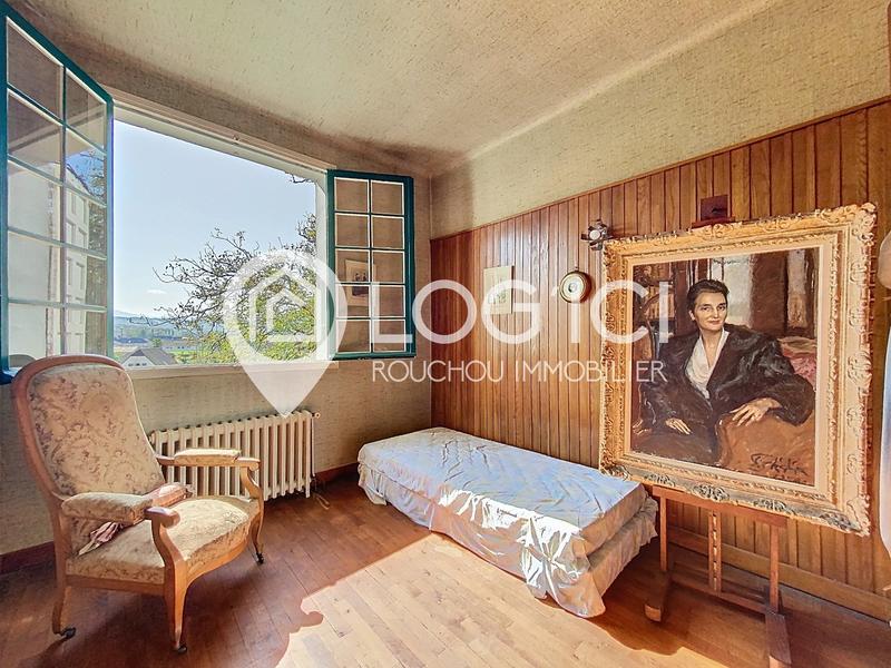 Maison - 246 m² - 7 pièces