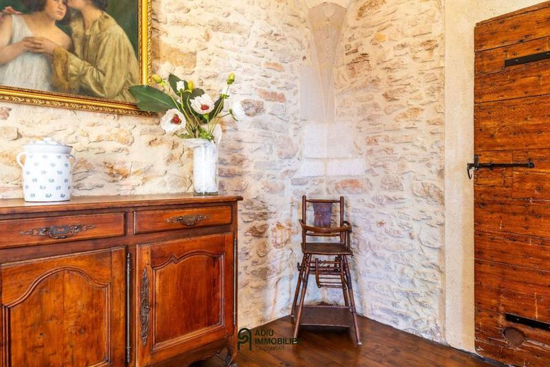 Mas - 400 m² - 15 pièces