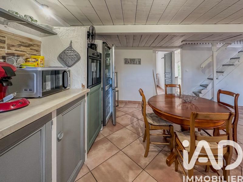 Appartement - 80 m² - 3 pièces