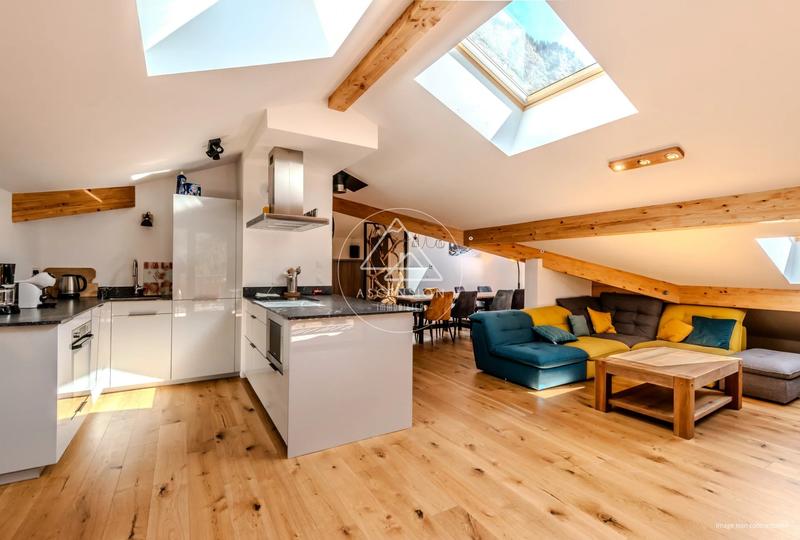 Appartement - 130 m² - 5 pièces