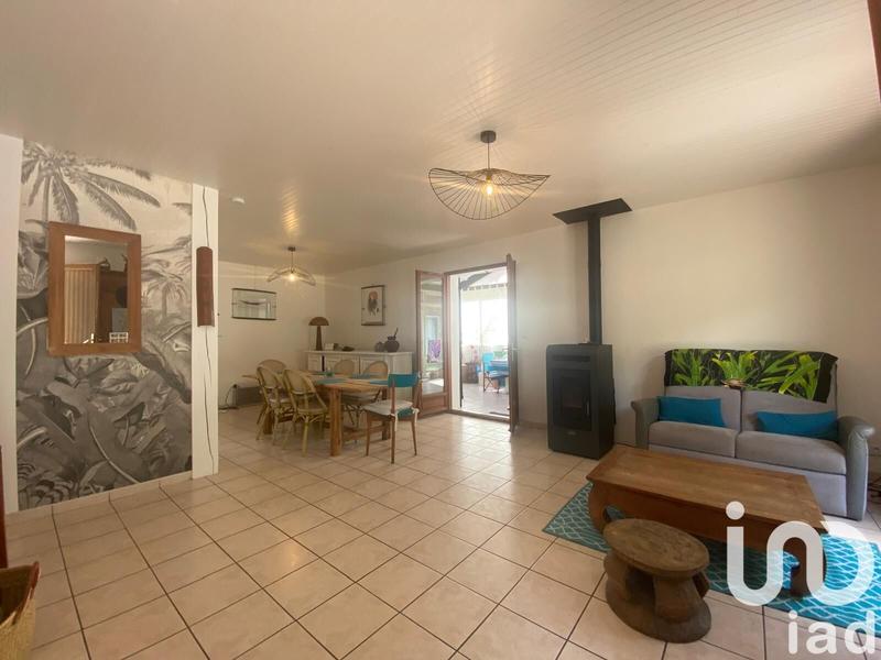 Maison - 225 m² - 15 pièces