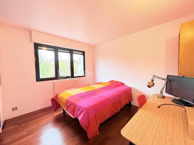 Maison - 121 m² - 5 pièces