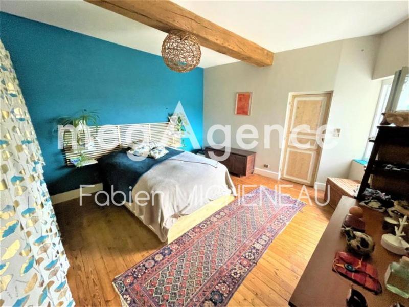 Maison - 240 m² - 10 pièces