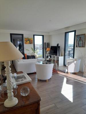 Appartement - 161 m² - 6 pièces