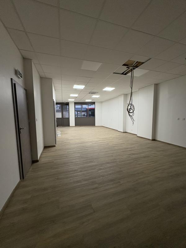 Local commercial - 117 m²