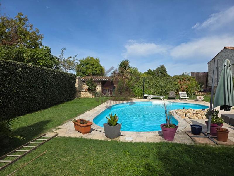 Villa - 99 m² - 4 pièces