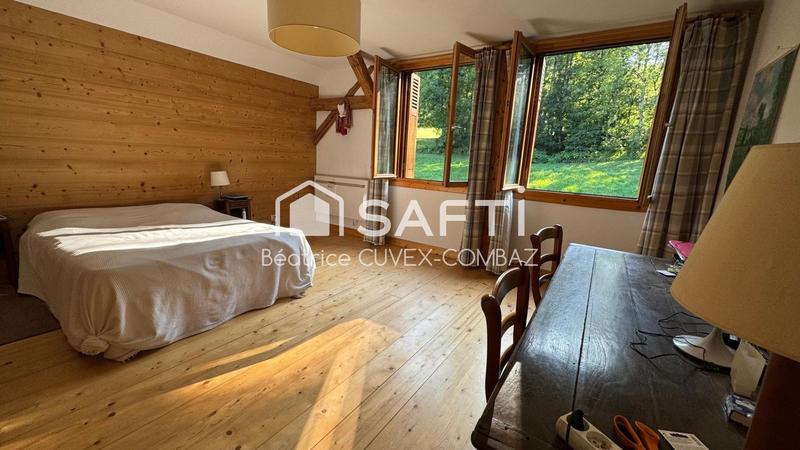 Maison - 195 m² - 7 pièces