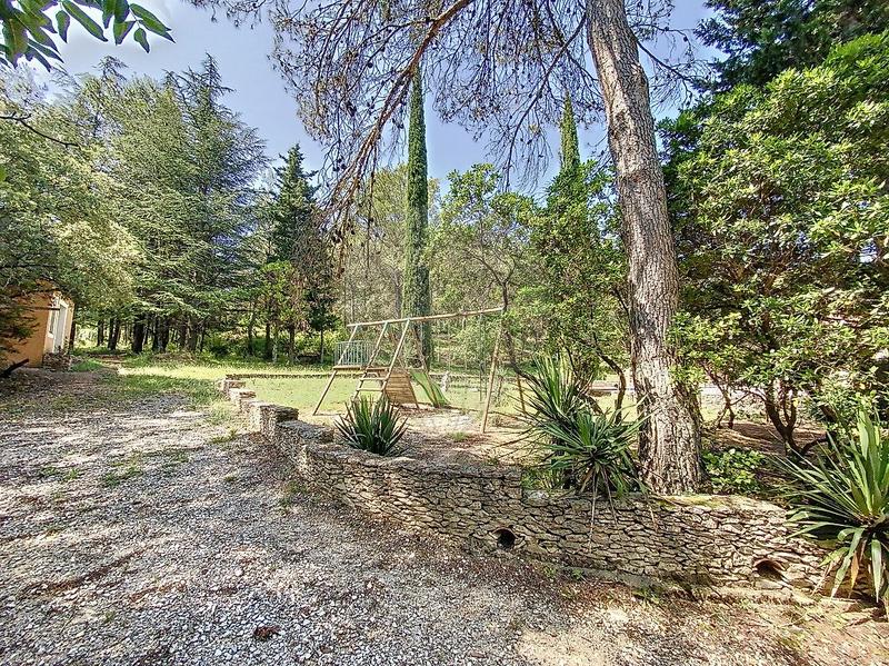 Villa - 176 m² - 5 pièces