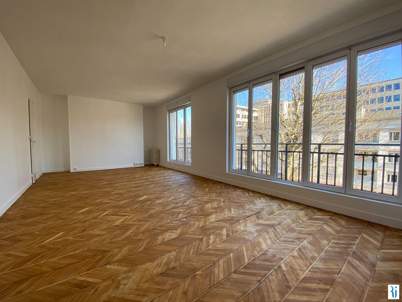 Appartement - 104 m² - 4 pièces