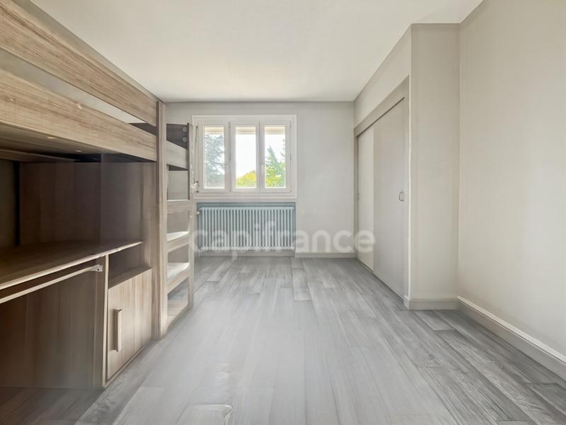 Maison - 190 m² - 7 pièces