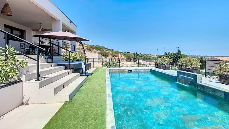 Maison - 150 m² - 5 pièces